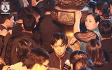 Bất chấp mưa rét, hàng vạn người chen chân xin ấn ở đền Trần
